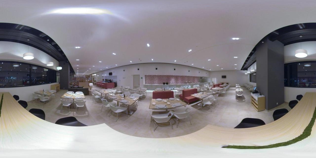 Fiesta Inn Parque 普埃布拉 外观 照片