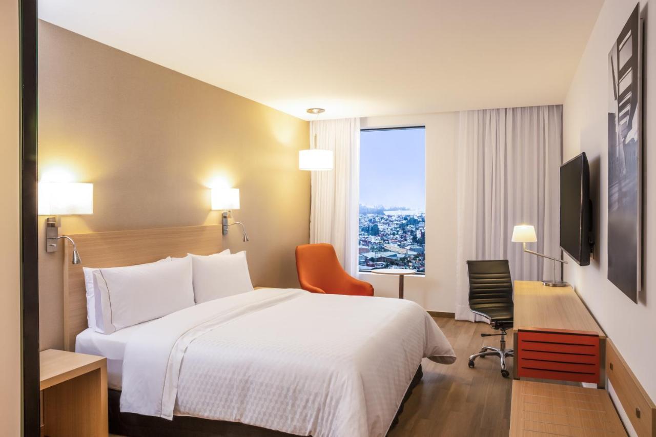 Fiesta Inn Parque 普埃布拉 外观 照片