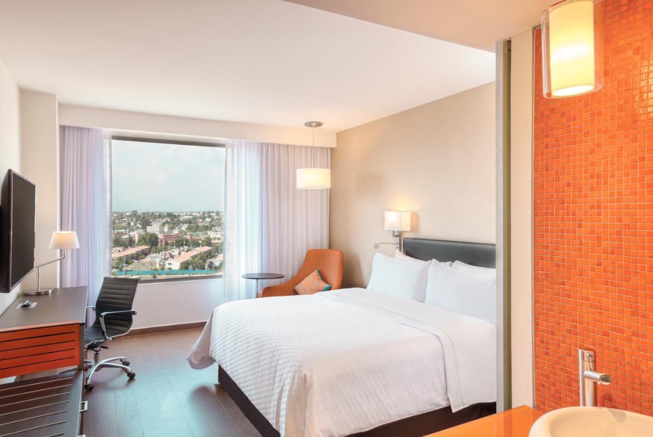 Fiesta Inn Parque 普埃布拉 外观 照片